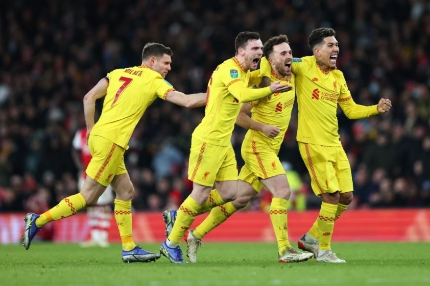 The star exploded, Liverpool won tickets to the final of the English League Cup 4